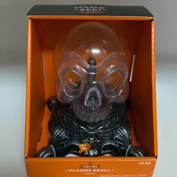 Target 6.5" Halloween Plastic Animated Plasma Skull Hyde & EEK! Boutique™ Decor - Picture 3 of 11